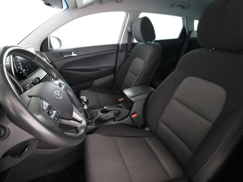 Hyundai Tucson lift navi klima auto grzane fotele kamera i czujniki parkowania III (2015-2020)