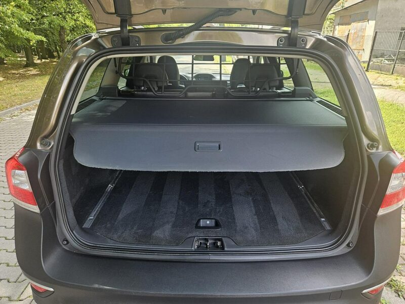Volvo XC 70 181 kM Kliamtronic navi temp.aktywny III (2007-)