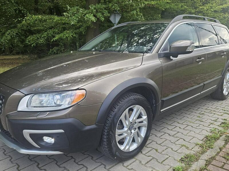 Volvo XC 70 181 kM Kliamtronic navi temp.aktywny III (2007-)