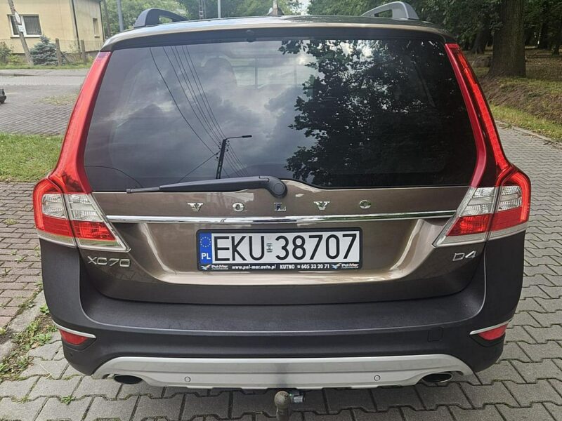 Volvo XC 70 181 kM Kliamtronic navi temp.aktywny III (2007-)