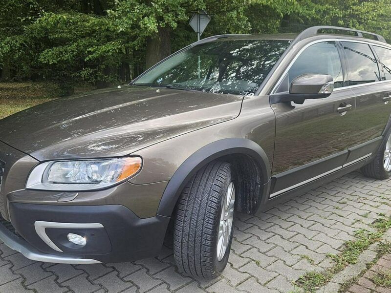 Volvo XC 70 181 kM Kliamtronic navi temp.aktywny III (2007-)