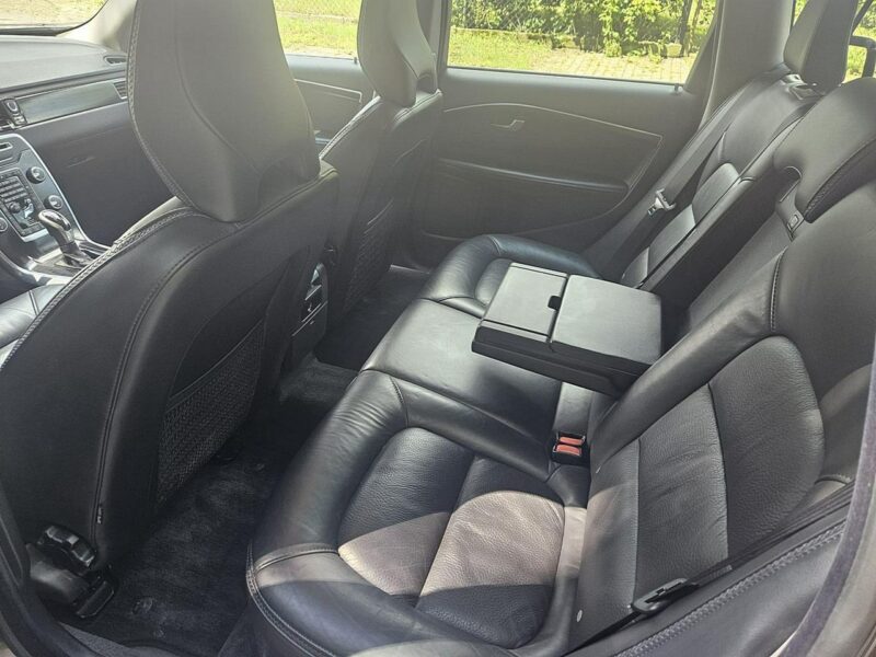 Volvo XC 70 181 kM Kliamtronic navi temp.aktywny III (2007-)