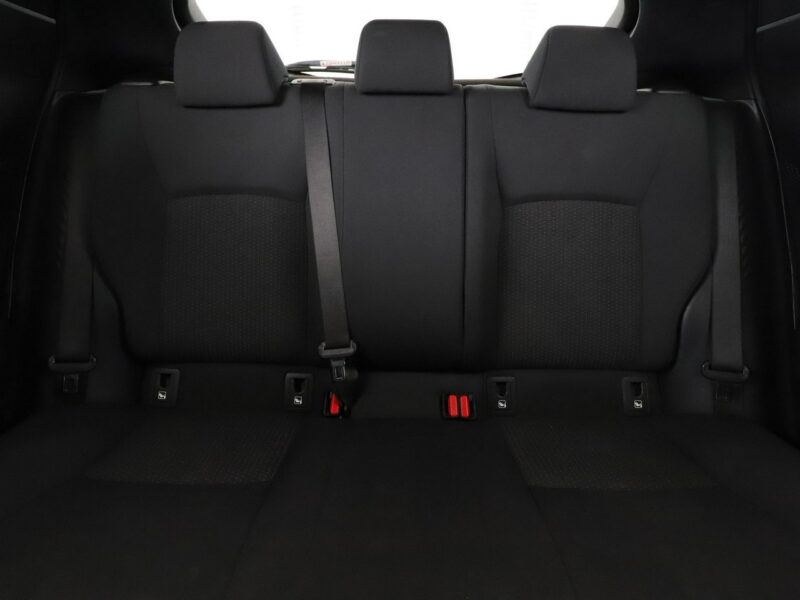 Toyota C-HR grzane fotele navi kamera Bluetooth ACC