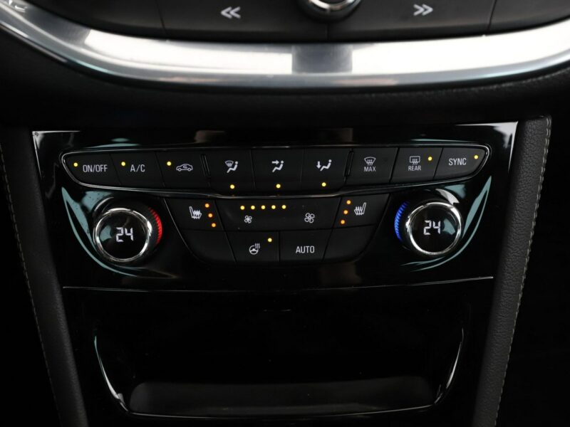 Opel Astra navi full LED grzane fotele i kierownica kamera i czujniki parkowania J (2009-2019)