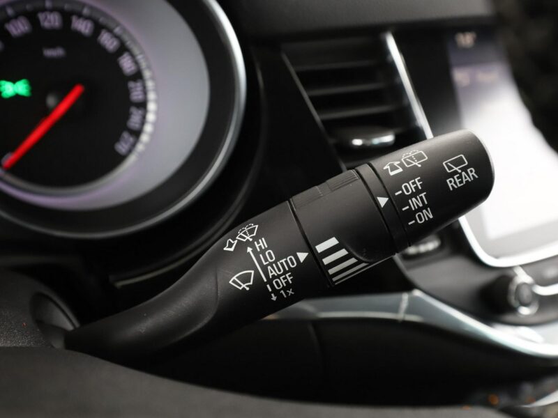 Opel Astra navi full LED grzane fotele i kierownica kamera i czujniki parkowania J (2009-2019)