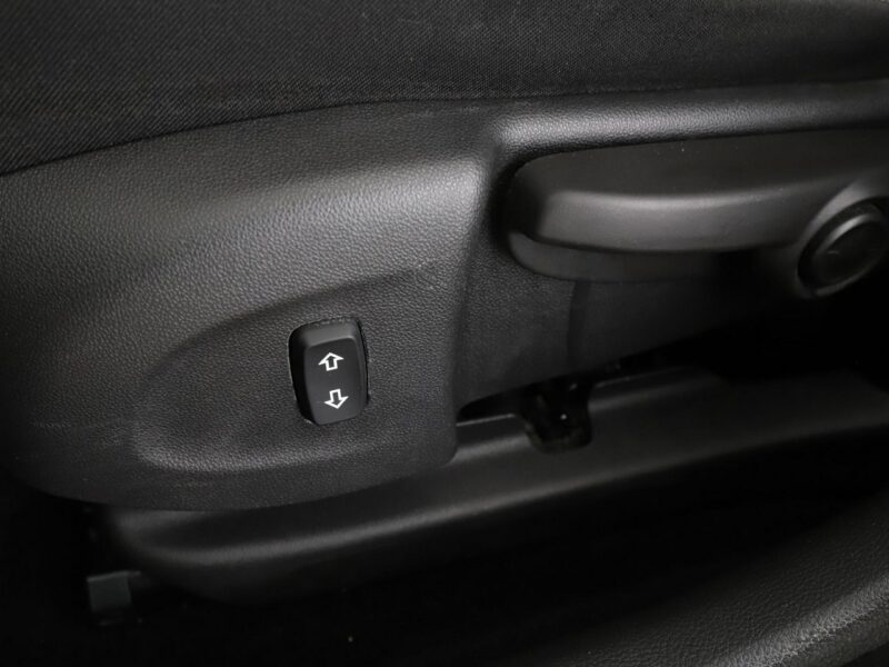 Opel Astra navi full LED grzane fotele i kierownica kamera i czujniki parkowania J (2009-2019)