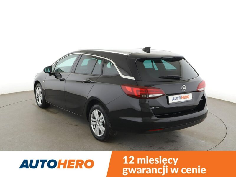 Opel Astra navi full LED grzane fotele i kierownica kamera i czujniki parkowania J (2009-2019)