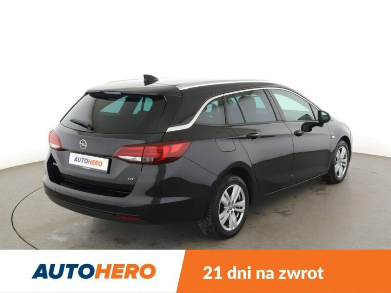 Opel Astra navi full LED grzane fotele i kierownica kamera i czujniki parkowania J (2009-2019)