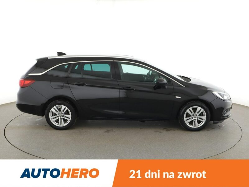 Opel Astra navi full LED grzane fotele i kierownica kamera i czujniki parkowania J (2009-2019)