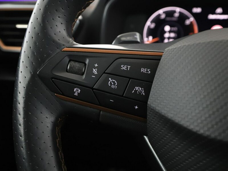 Cupra Formentor FV23% 4X4 Automat Virtual Łopatki Navi Kamera cofania Automatyczna kli