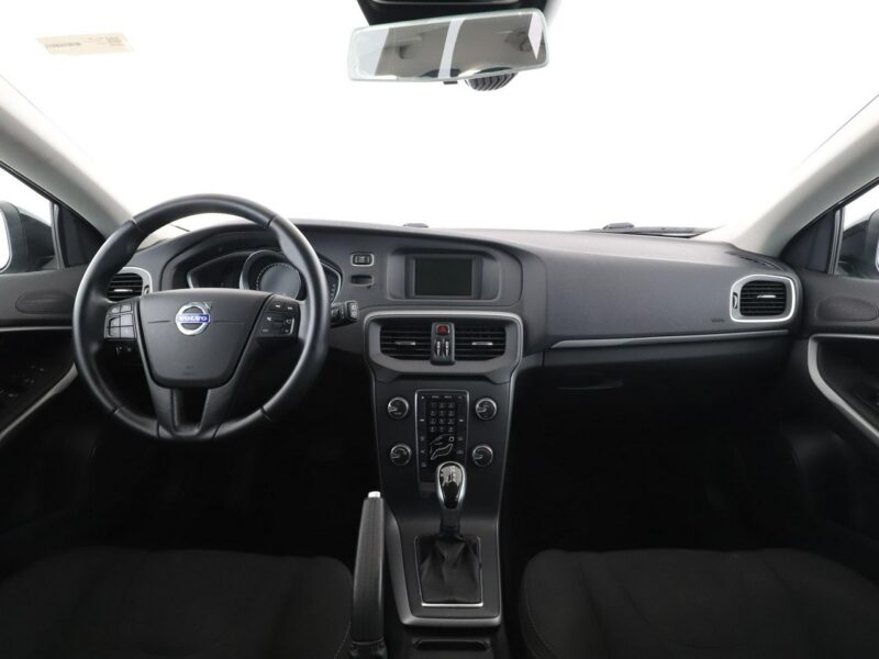 Volvo V40 1.6D Automat Klimatyzacja Tempomat Elektryka TFT ParkAssist LED II (2012-)