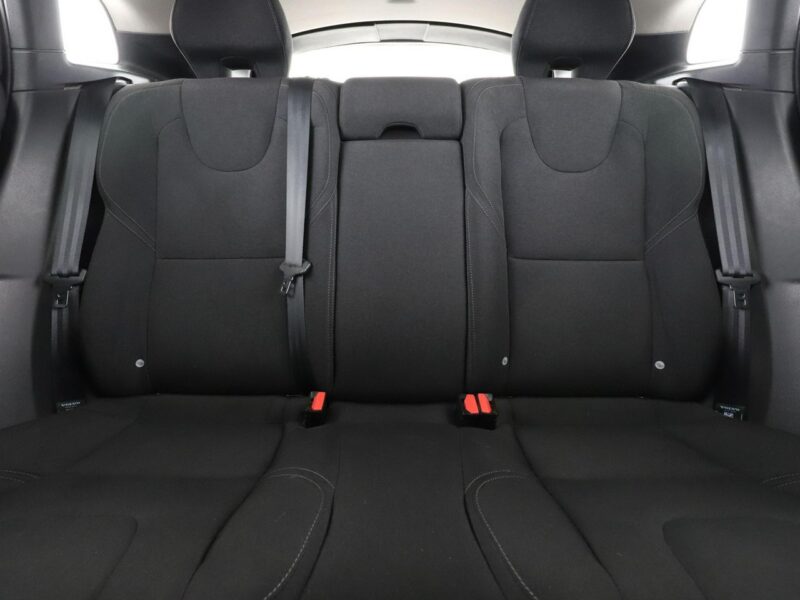 Volvo V40 1.6D Automat Klimatyzacja Tempomat Elektryka TFT ParkAssist LED II (2012-)