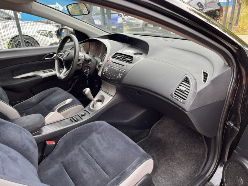 Honda Civic 1.4 Climatronic Alu 6 biegów Isofix Bez Rdzy stAN BDB Bezwypadk Opłac VIII (2006-2011)