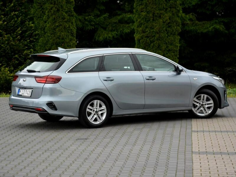 Kia Cee'd Spirit Duża Navi Kamera Ledy Drive Mode Android Auto Apple Carplay III (2018-)