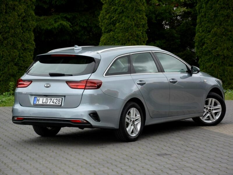 Kia Cee'd Spirit Duża Navi Kamera Ledy Drive Mode Android Auto Apple Carplay III (2018-)