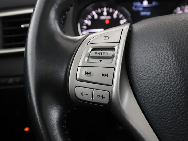 Nissan Qashqai Tekna skóra navi panorama grzane fotele kamera tempomat Bluetooth II (2013-2021)