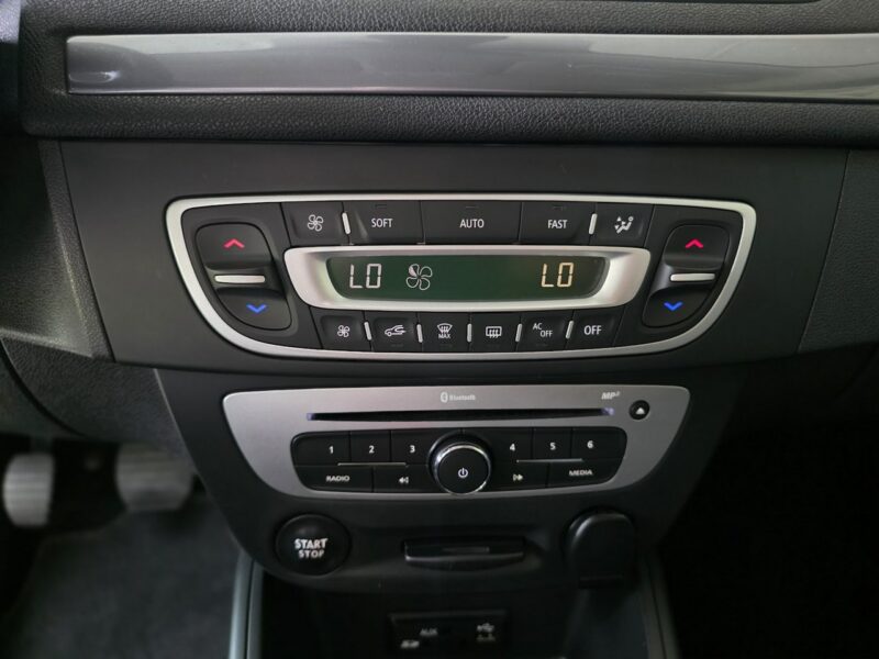 Renault Megane 1.6 i 110 KM / Limited III (2008-2016)