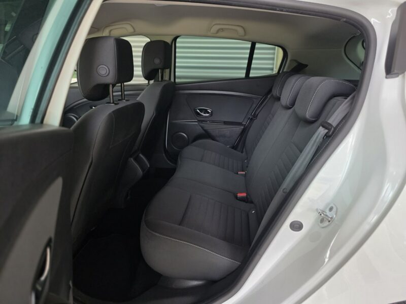 Renault Megane 1.6 i 110 KM / Limited III (2008-2016)