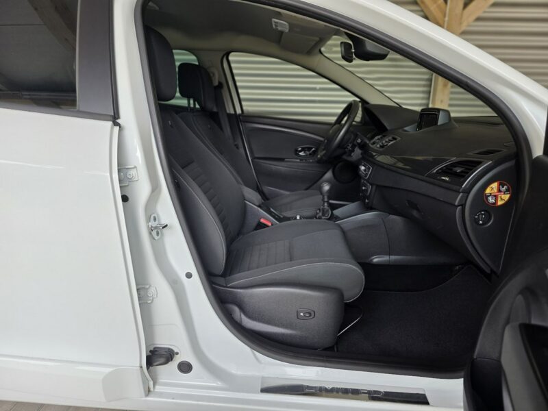 Renault Megane 1.6 i 110 KM / Limited III (2008-2016)