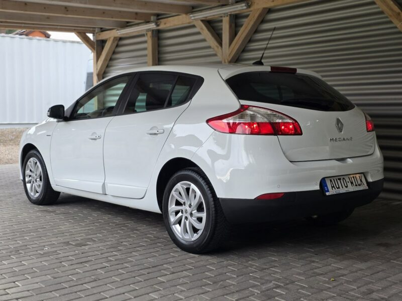Renault Megane 1.6 i 110 KM / Limited III (2008-2016)