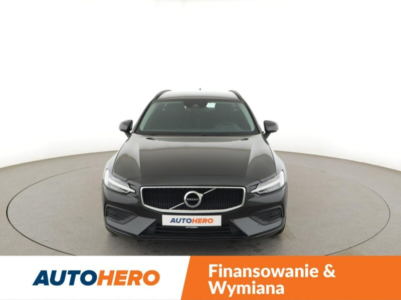 Volvo V60 full LED navi klima auto czujniki parkowania grzane fotele II (2018-)