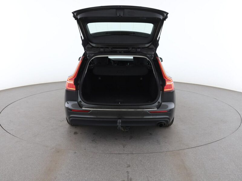 Volvo V60 full LED navi klima auto czujniki parkowania grzane fotele II (2018-)