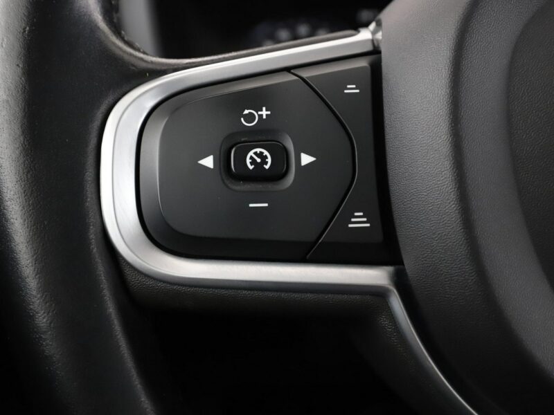 Volvo V60 full LED navi klima auto czujniki parkowania grzane fotele II (2018-)
