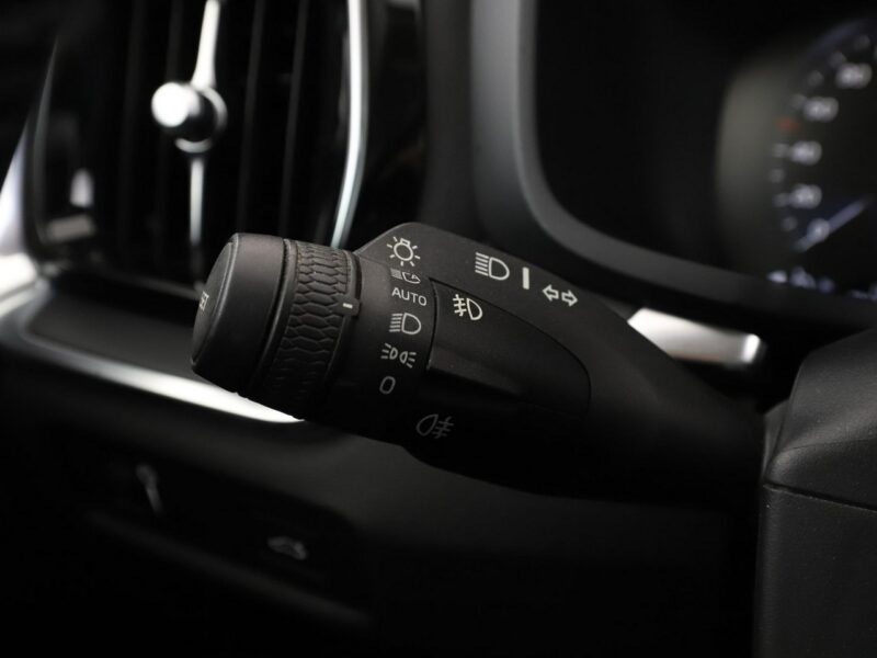 Volvo V60 full LED navi klima auto czujniki parkowania grzane fotele II (2018-)