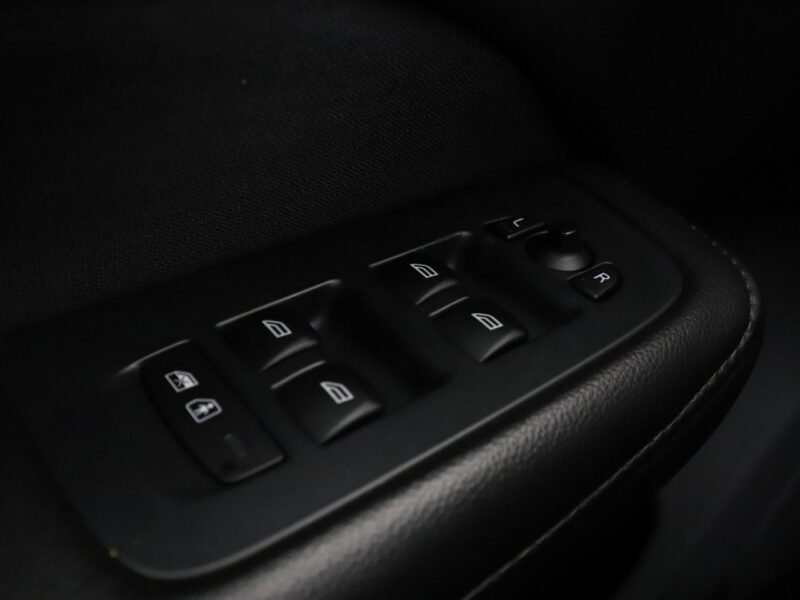 Volvo V60 full LED navi klima auto czujniki parkowania grzane fotele II (2018-)