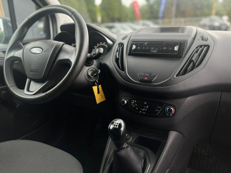 Ford Transit Courier Salon Polska Poleasingowy I właściciel Serwis ASO VAT 23% Bezwypadkowy