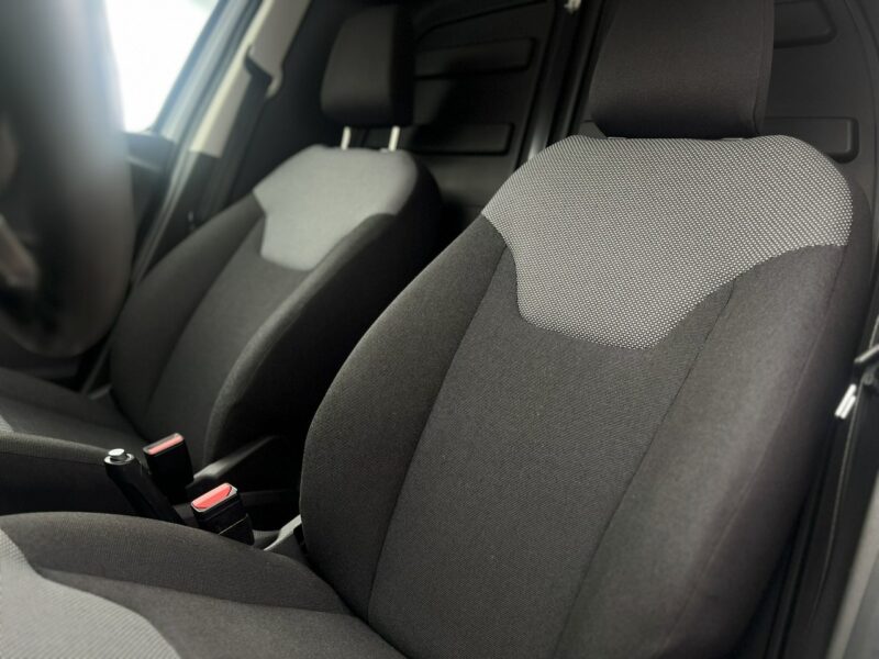 Ford Transit Courier Salon Polska Poleasingowy I właściciel Serwis ASO VAT 23% Bezwypadkowy