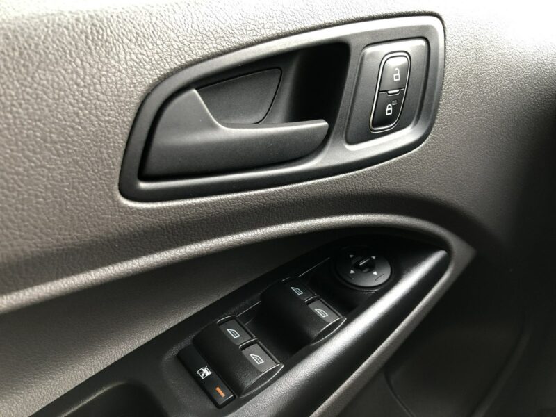 Ford Transit Connect MK2 LIFT 2020 1.5 diesel 120KM 6 biegów 2 drzwi przesuwne Kamera PDC II (2013-)