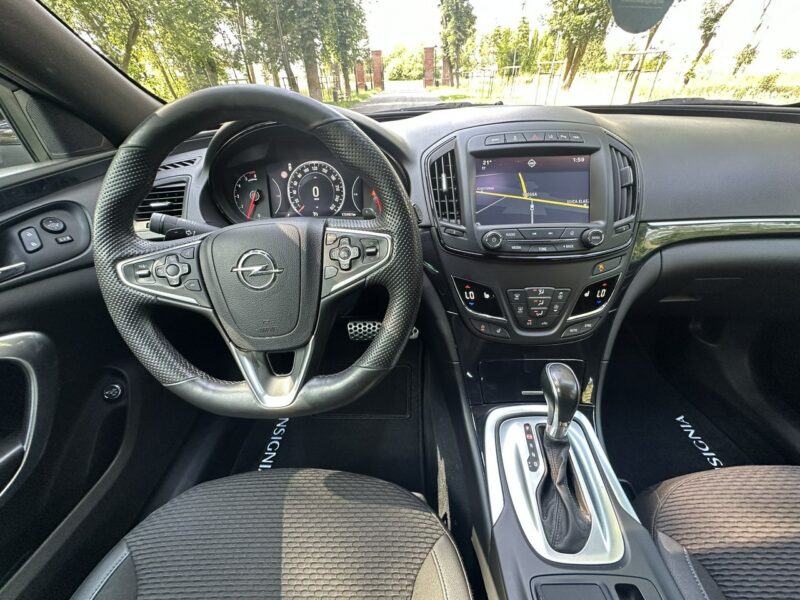 Opel Insignia Country Tourer 2.0 BiTurbo 195KM Navi Alu19'' Kamera Xenon 4x4 FULL A (2008-2017)