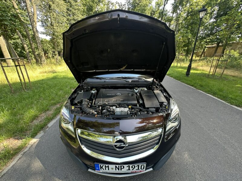 Opel Insignia Country Tourer 2.0 BiTurbo 195KM Navi Alu19'' Kamera Xenon 4x4 FULL A (2008-2017)