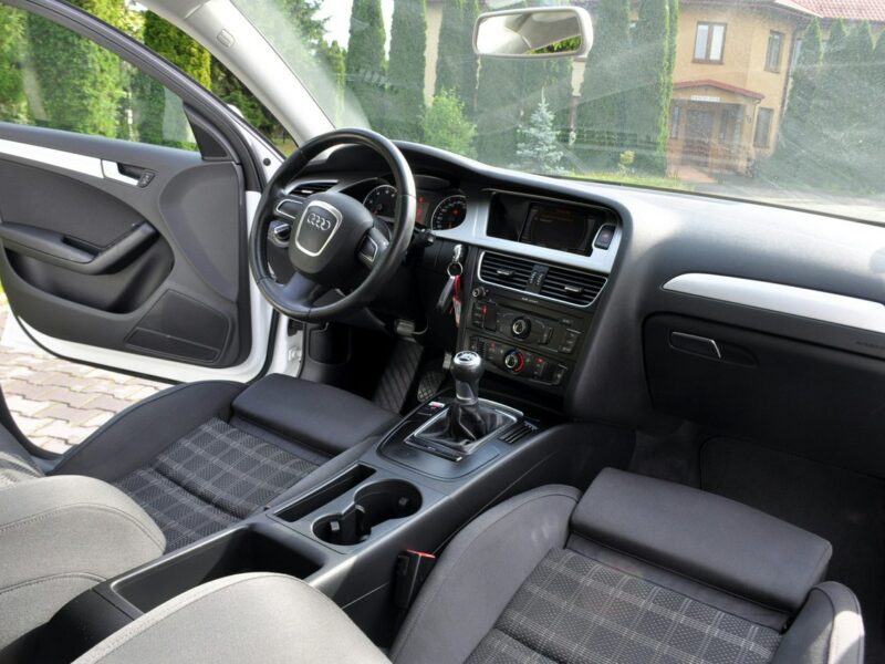 Audi A4 1.8T(160KM)*158tyś.km*Xenon*Led*Welur*Parktronik*I Wł*Alu 18"ASO Audi B8 (2007-2015)