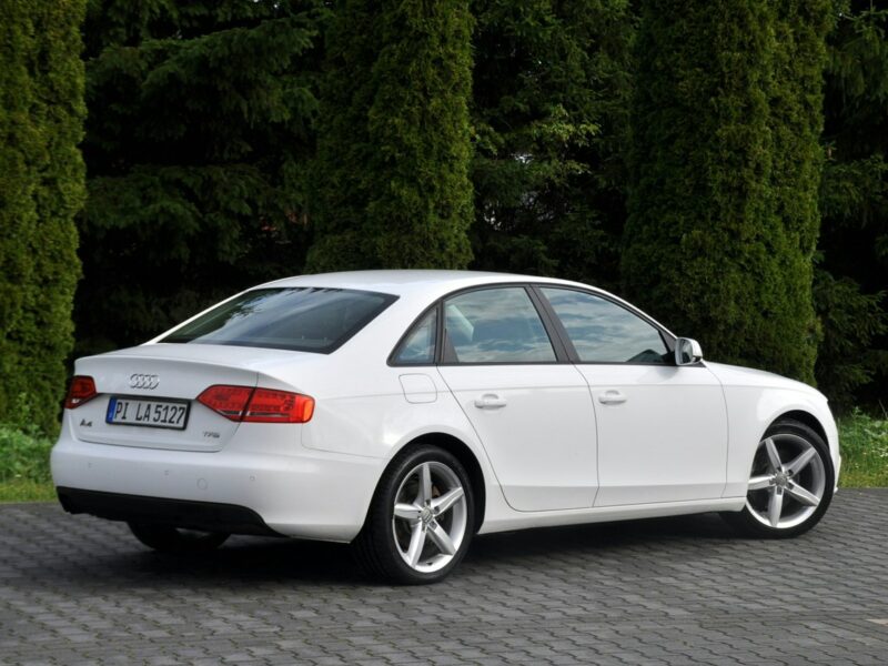 Audi A4 1.8T(160KM)*158tyś.km*Xenon*Led*Welur*Parktronik*I Wł*Alu 18"ASO Audi B8 (2007-2015)