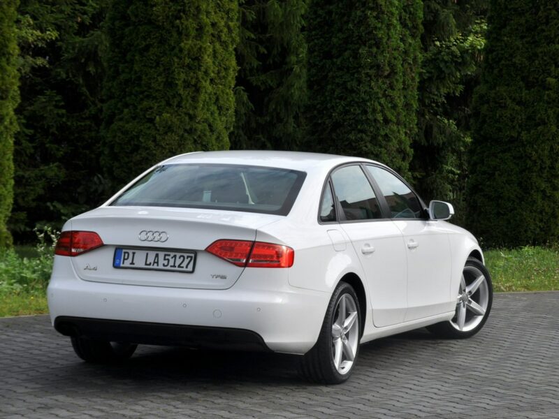 Audi A4 1.8T(160KM)*158tyś.km*Xenon*Led*Welur*Parktronik*I Wł*Alu 18"ASO Audi B8 (2007-2015)
