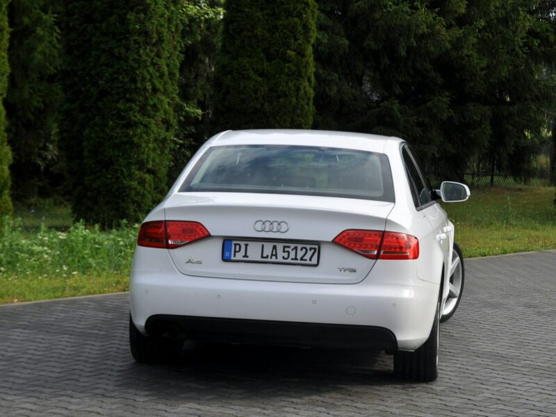 Audi A4 1.8T(160KM)*158tyś.km*Xenon*Led*Welur*Parktronik*I Wł*Alu 18"ASO Audi B8 (2007-2015)