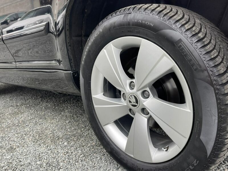 Škoda Yeti Benzyna Salon Polska Zarejestrowany Ubezpieczony I (2009-)