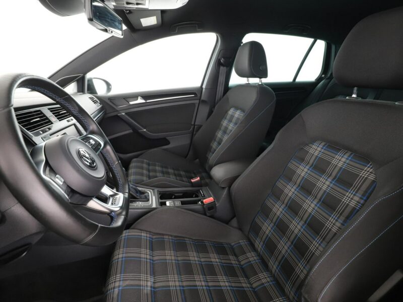 Volkswagen Golf PHEV bi-xenon navi klima auto kamera i czujniki parkowania grzane fote VII (2012-)