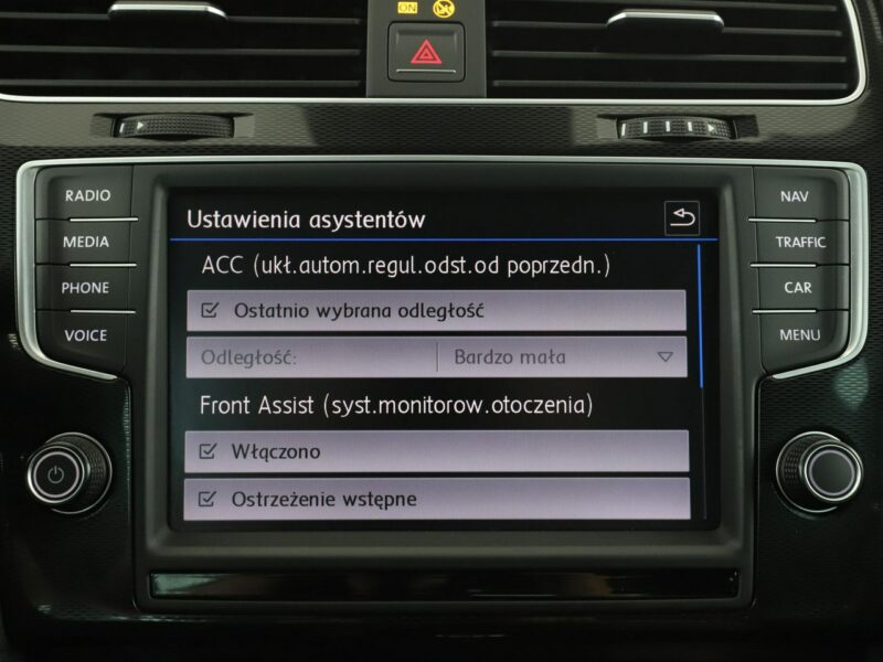 Volkswagen Golf PHEV bi-xenon navi klima auto kamera i czujniki parkowania grzane fote VII (2012-)