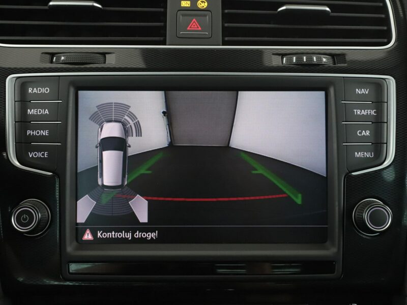 Volkswagen Golf PHEV bi-xenon navi klima auto kamera i czujniki parkowania grzane fote VII (2012-)