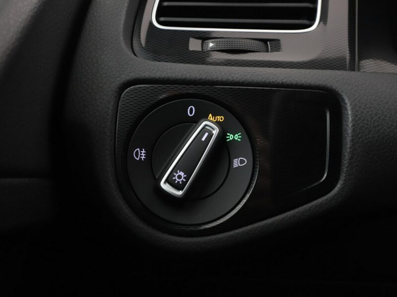 Volkswagen Golf PHEV bi-xenon navi klima auto kamera i czujniki parkowania grzane fote VII (2012-)