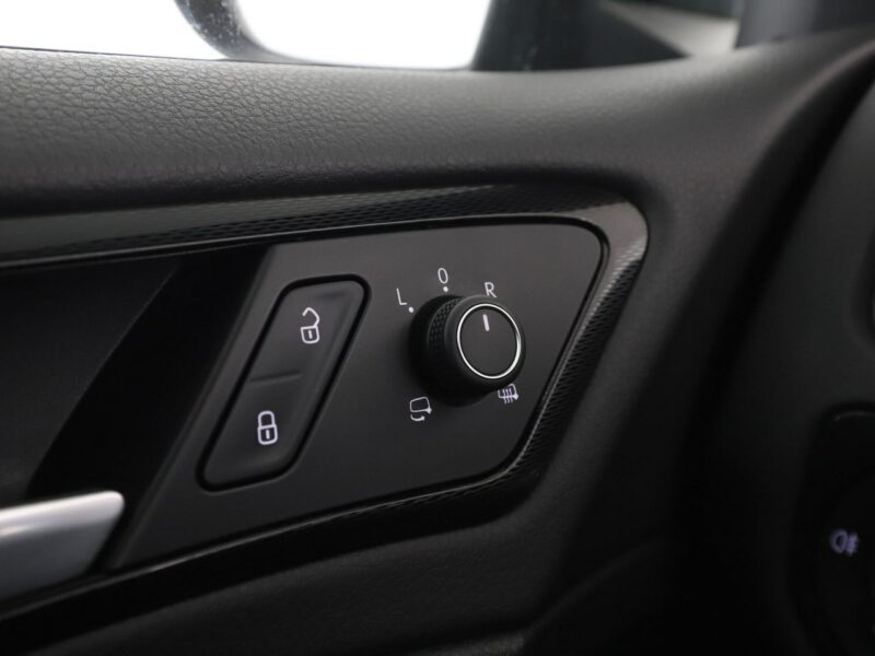 Volkswagen Golf PHEV bi-xenon navi klima auto kamera i czujniki parkowania grzane fote VII (2012-)