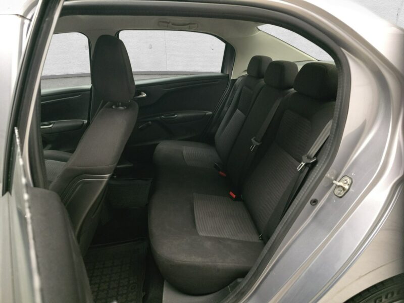 Peugeot 301