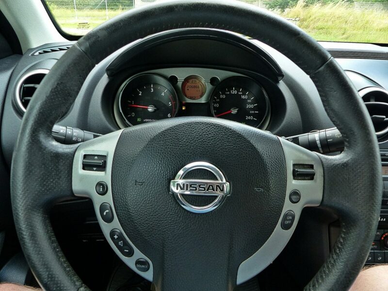 Nissan Qashqai 2.0 dCi*Tekna*Climatronic*Alu*Pełna Elektryka*Dobry Stan*ZOBACZ!!! I (2007-2013)