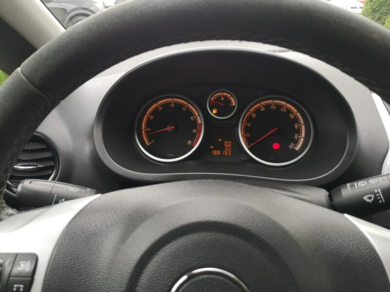 Opel Corsa 1.2 Benzyna 86KM Klimatyzacja Elektryka Isofix Salon Polska D (2006-2014)