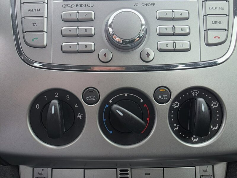Ford Focus 1.6 TDCI 109 KM, Klima, Isofix, Grzane Fotele, Komputer, Bluetooth Mk2 (2004-2011)