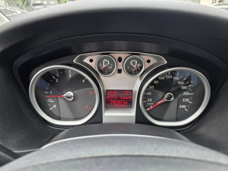 Ford Focus 1.6 TDCI 109 KM, Klima, Isofix, Grzane Fotele, Komputer, Bluetooth Mk2 (2004-2011)