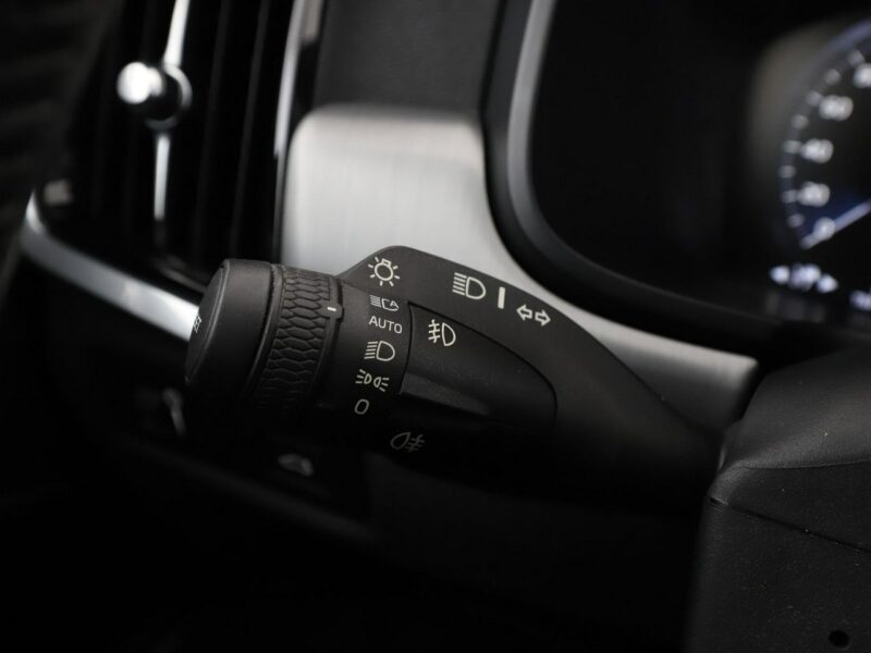 Volvo V90 automat full LED skóra navi el. sterowane i grzane fotele czujniki par